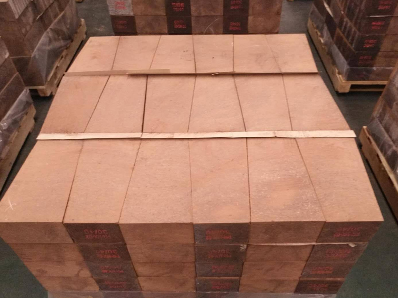 公司創(chuàng)新突破 電熔鎂生產技術升級，助力綠色制造新征程